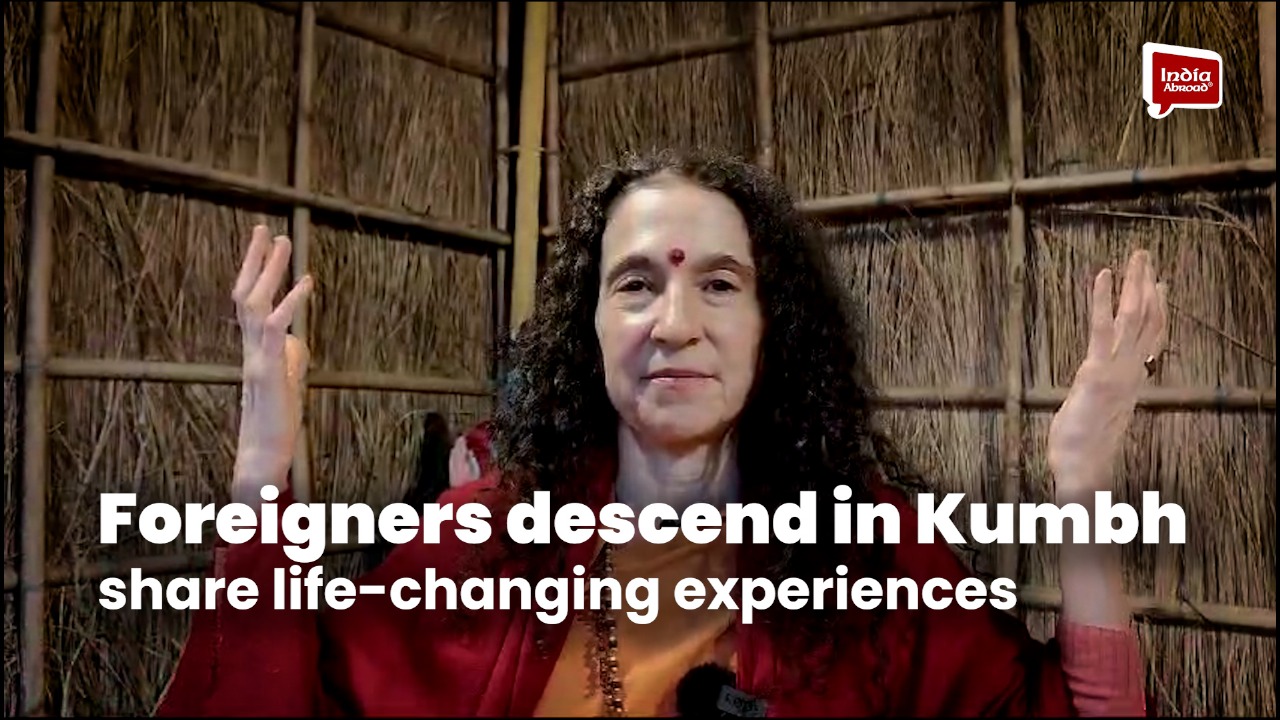 Foreigners descend in Kumbh, share life-changing experiences